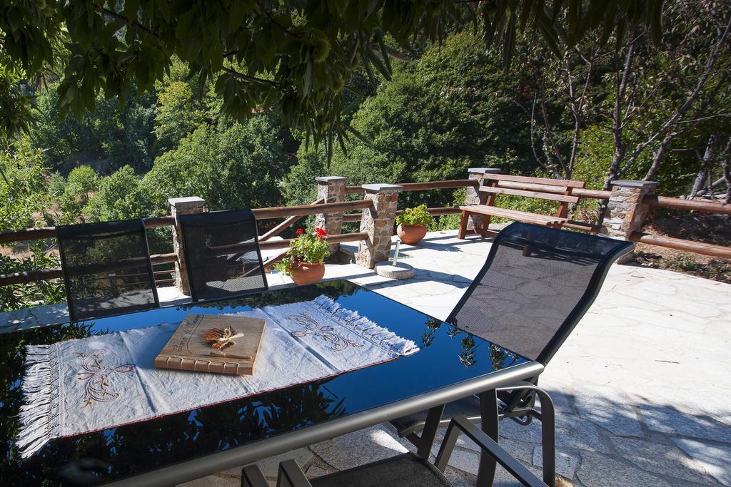 Mountain Whisper Villa Gondramaz Exterior photo